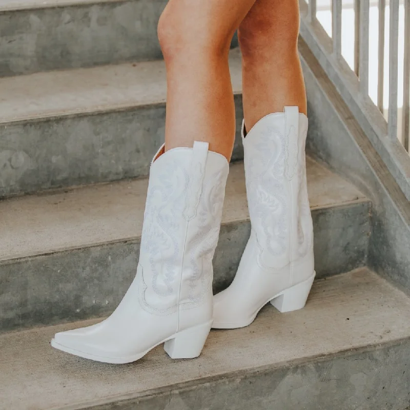 Jeffrey Campbell: Dagget in White