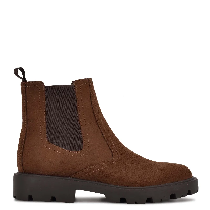 Yullon Lug Sole Chelsea Booties