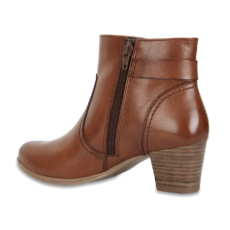 Mascot Boot in Cognac Leather