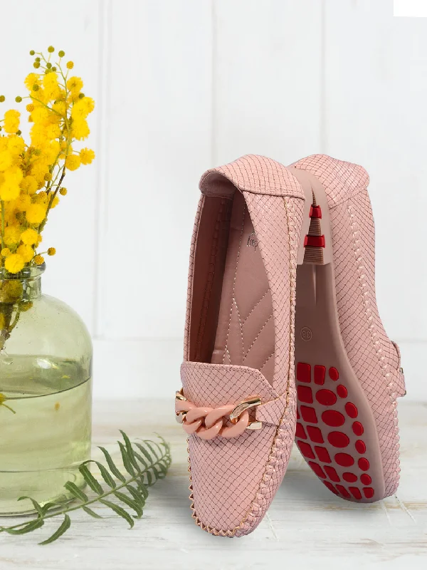 Women Pink Basket Weave Textured Loafers