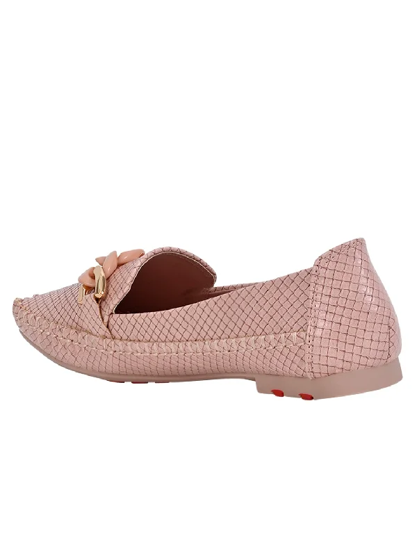 Women Pink Basket Weave Textured Loafers