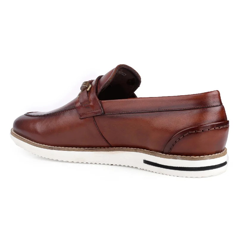 Men Tan Solid Loafers