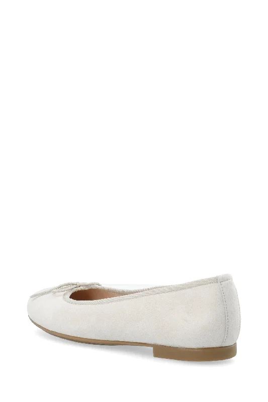 Biamadison Off White Ballerina Flats