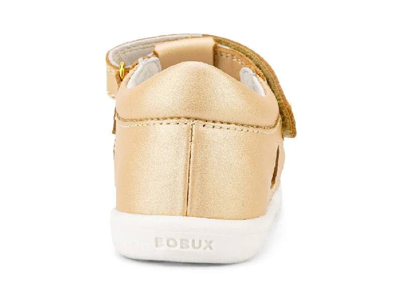 BOBUX - I WALK TROPICANA II SANDAL: PALE GOLD