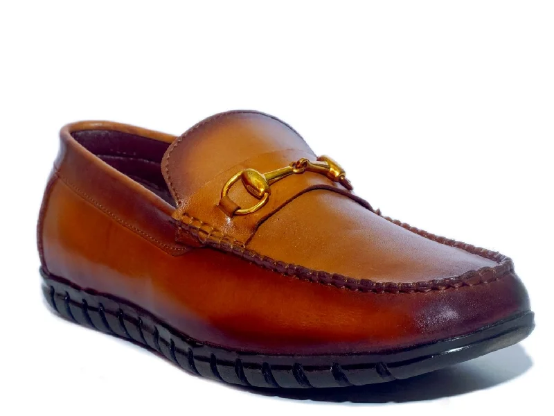 Men Tan Solid Loafers