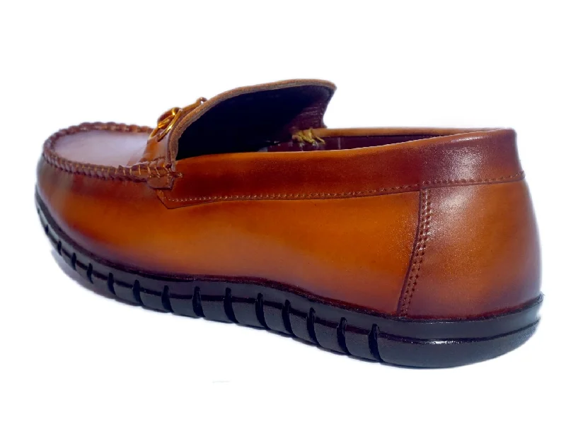 Men Tan Solid Loafers