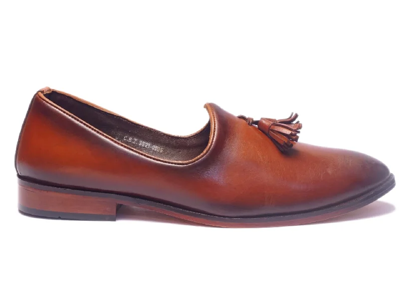 Men Tan Solid Loafers