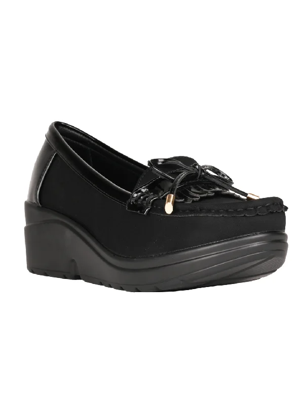 Women Black Solid Wedge Heel Loafers