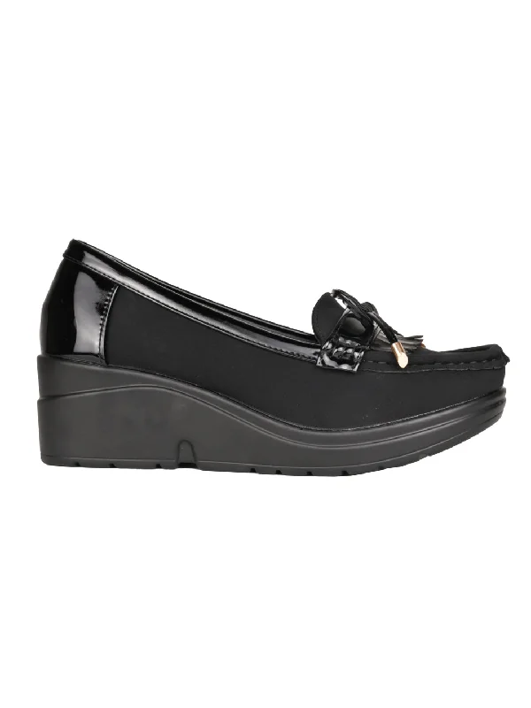 Women Black Solid Wedge Heel Loafers