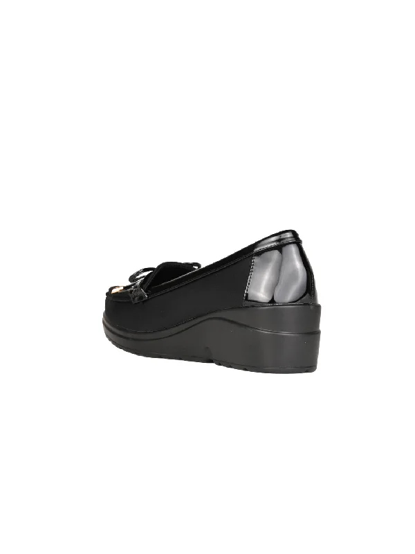 Women Black Solid Wedge Heel Loafers