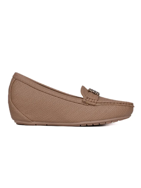 Women Camel Textured Wedge Heel Loafers