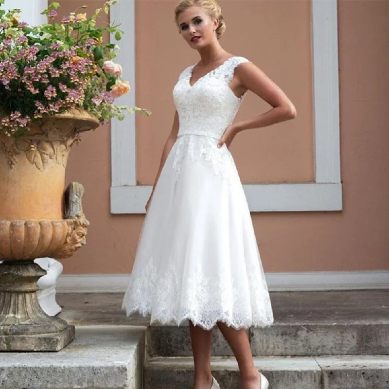 Elegant A Line Short Wedding Dress Sleeveless Lace Tea-Length Tulle Bridal Dress Formal Wedding Dress