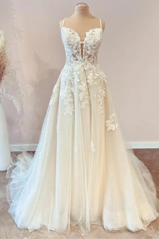 Modest Long A-line Spaghetti Straps Tulle Wedding Dress with Appliques Lace Strapless Lace Dress