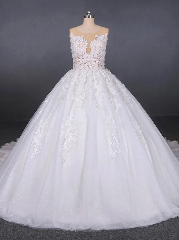 Round Appliques Ball Gown Tulle Wedding Dresses With Button Back OW578 Boho Chic Gown