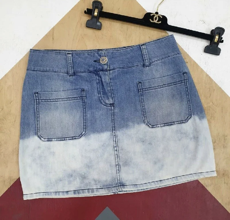 Chanel Button  Denim Mini Skirt Sz 38 Chic Denim Skirt